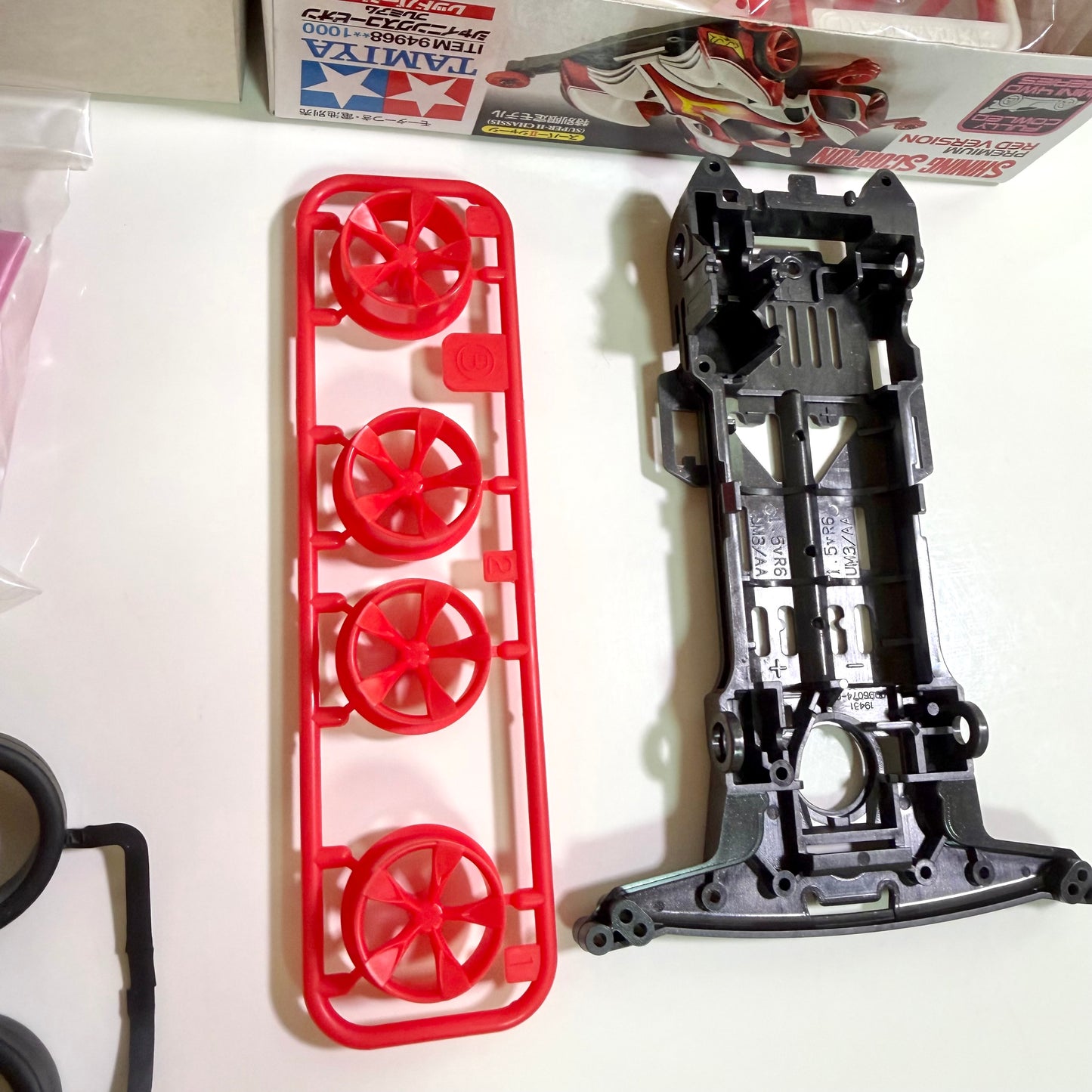 Tamiya Mini 4WD Shining Scorpion Premium Red Version Super II Chassis Limited Model Kit
