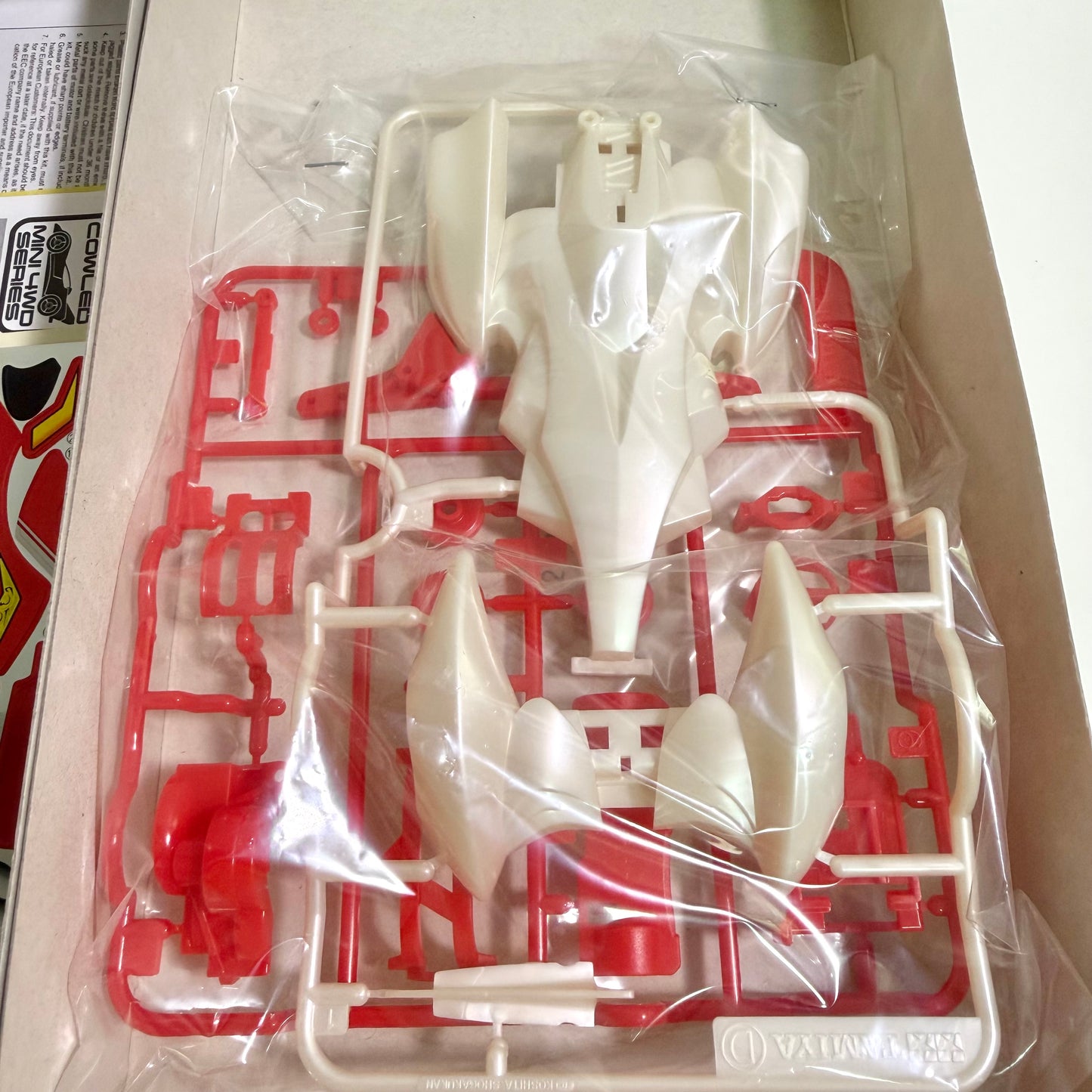 Tamiya Mini 4WD Shining Scorpion Premium Red Version Super II Chassis Limited Model Kit