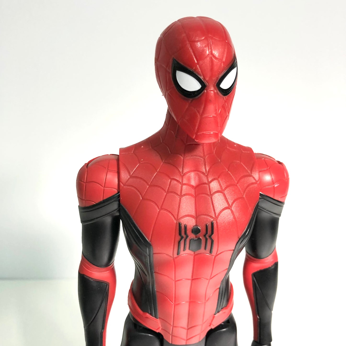Marvel Spider-Man: No Way Home – Titan Hero Series Black & Red Suit (Hasbro F2052) – Japan Import – Action Figure