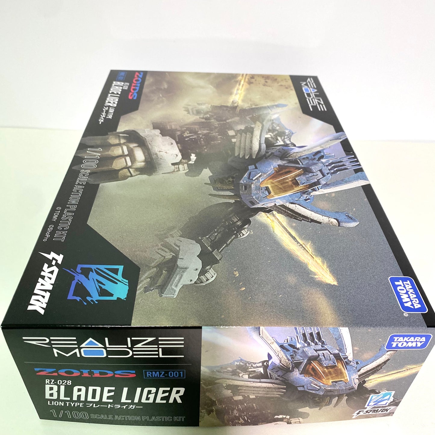 Zoids "REALIZE MODEL" RMZ-001 Blade Liger (1/100 Scale) – Brand New / Unopened