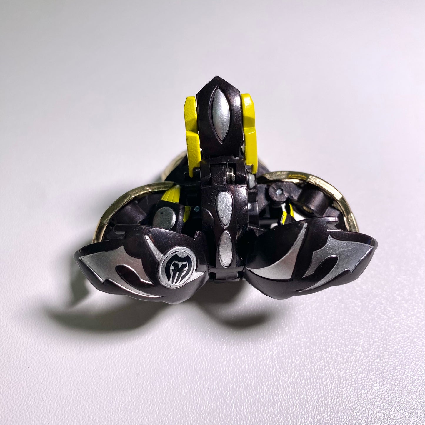 Bakugan Death Munikis (Loose / Gold Metal Cross / No Card)