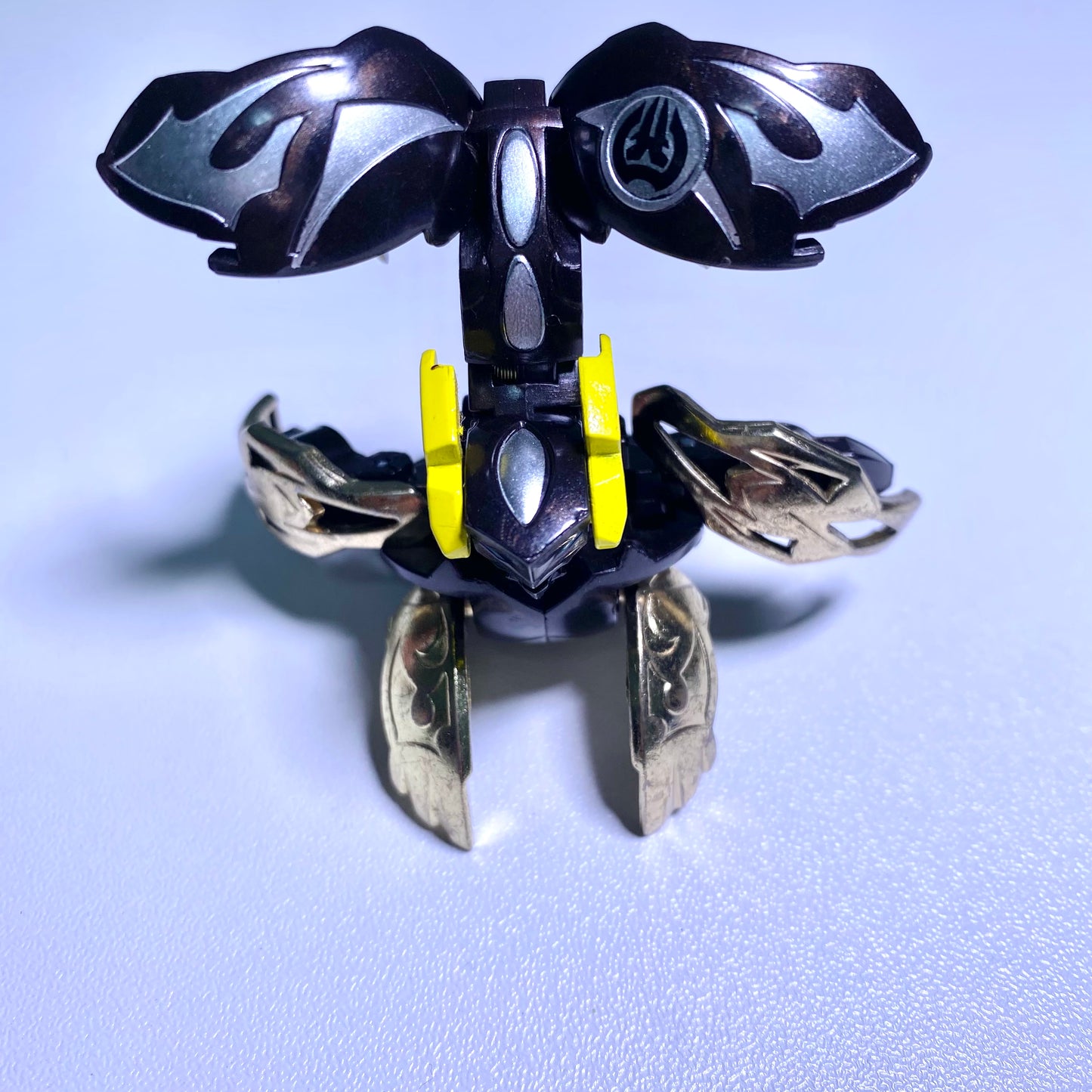 Bakugan Death Munikis (Loose / Gold Metal Cross / No Card)