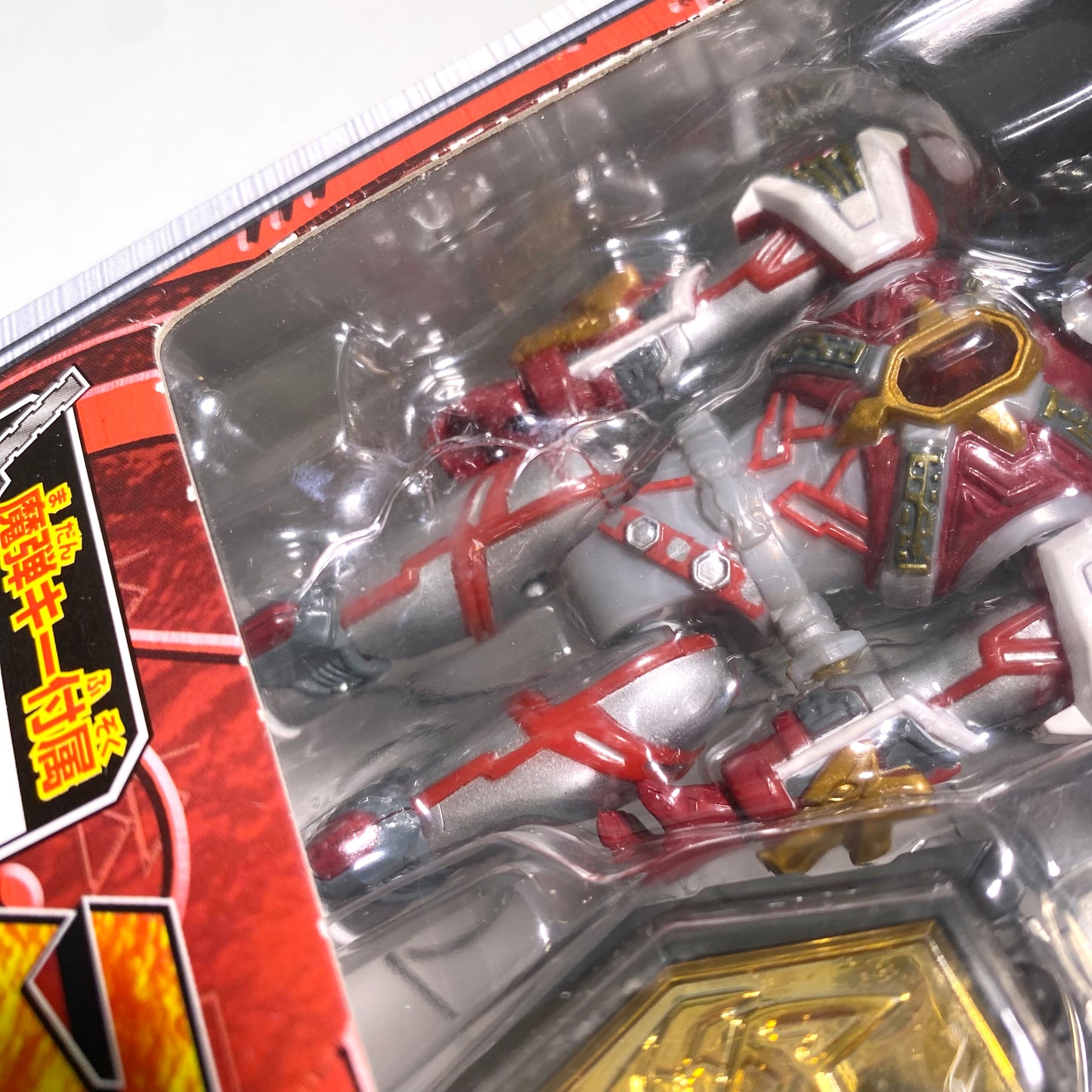 Metal Heroes｜Madan Senki Ryukendo – Madan Buster Wolf (R-A02) Action Figure Set｜TAKARA