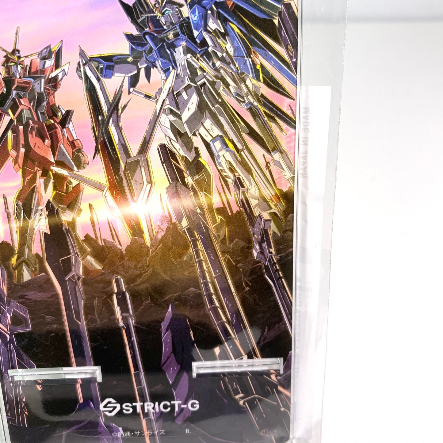 Gundam SEED Freedom Acrylic Stand – Rising Freedom Gundam & Immortal Justice Gundam | STRICT-G Official