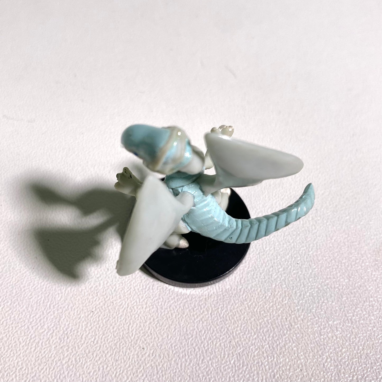 Yu-Gi-Oh! Dungeon Dice Monsters Blue-Eyes White Dragon Figure with Base – Rare Vintage Item